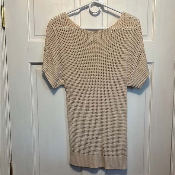 GAP Sweaters - GAP Cream Crew Neck Sweater Lightweight Knit